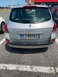 AUTOVETTURA RENAULT CLIO SPORTOUR