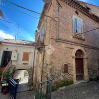 CASA SEMINDIPENDENTE A COSENZA