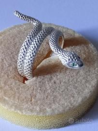 anello serpente argento 925 smeraldi
