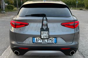 Alfa romeo Stelvio Q4