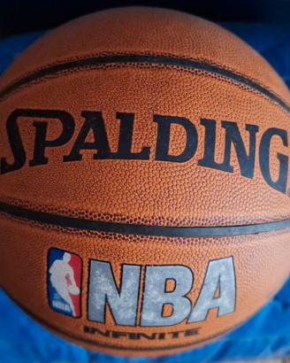 Palla da basket NBA infinite Spalding