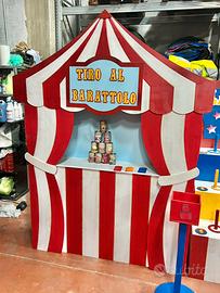 Tiro al barattolo gioco bambino  luna park bambini