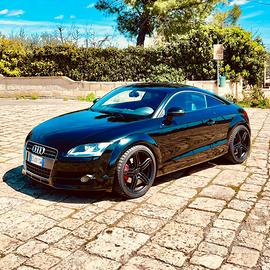 Audi TT Coupé 2.0 TDI QUATTRO