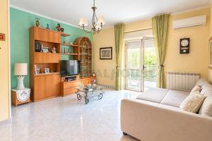 S2 appartamento con giardino privato e box auto