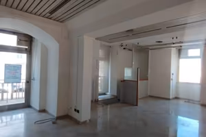 Prestigioso e centralissimo locale - locorotondo
