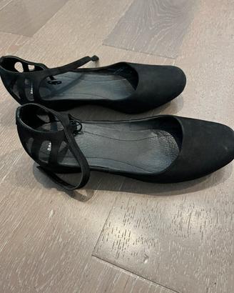 Scarpe Camper nere ballerine con cinturino