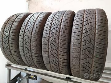 4 gomme 235/55/18 Pirelli