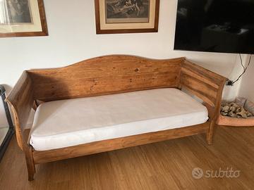 Divano letto a barchetta