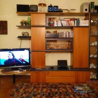 Mobile sala ciliegio con parti blu