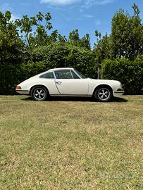 Porsche 911 s 2.4 matching numbers targhe nere