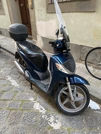Sh 125cc blu fermo da 4 anni da far ripartire