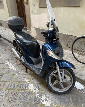 Sh 125cc blu fermo da 4 anni da far ripartire