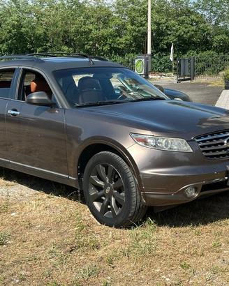 Nissan Infiniti FX35 S50 - 3.5 V6 VQ35DE 280cv