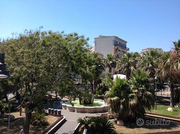 A 2 passi dal MARE centralissima