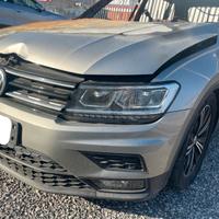Volkswagen Tiguan anno 2017 per ricambi (2a)