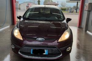 Ford fiesta mk6 1.4 TDI Titanium