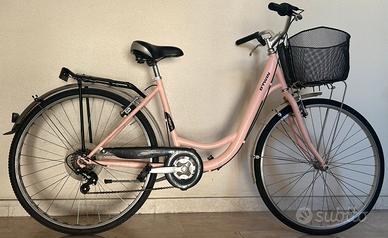 Bici da donna B’TWIN Elops rosa cambio e cestino