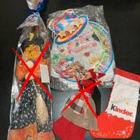 Calze e decorazioni natalizie