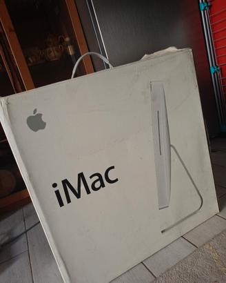 iMac Intel 2006 da collezione con Scatola e Remote