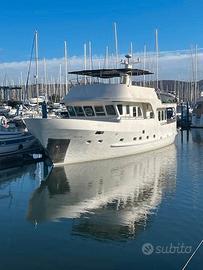 Motoryacht blue moon