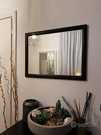 Specchio cornice in legno intarsiata