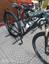 MTB WHISTLE CARBONIO 