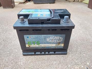 Batteria auto Magneti Marelli