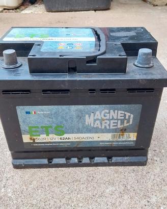 Batteria auto Magneti Marelli
