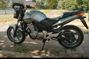 Honda CBF 500