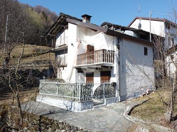 CASA SEMINDIPENDENTE A LEMIE