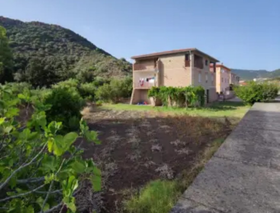 Tra Bosa e Bosa Marina