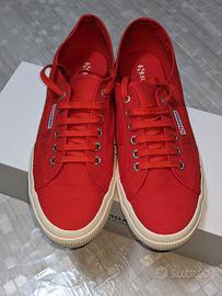 Superga classiche rosse