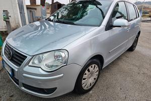 Volkswagen Polo 1.4 benzina/metano 80CV neopatenta
