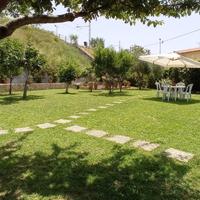 Villa 200 metri dal mare ampio con giardino