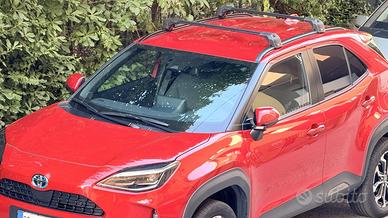 Vende inprivata Toyota Yaris cross