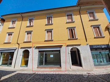 Negozio in centro a San Vito