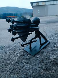 omino in ferro