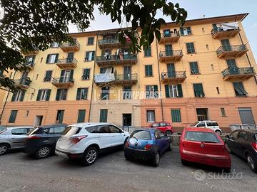 BILOCALE CON GIARDINETTO PIASTRELLATO IN VIA FALLE