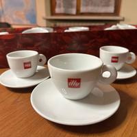 Set 18 Tazzine Illy – Cappuccino & Espresso