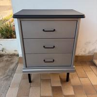 Comodino restyling mobile artigianale
