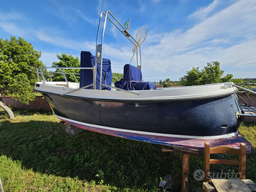 Gozzo Proteo 21 con motore entrobordo Yanmar