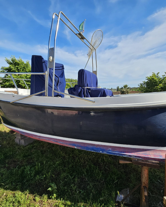 Gozzo Proteo 21 con motore entrobordo Yanmar