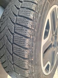 gomme goodyear ultragrip termiche suv  215 60 17 