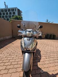 HONDA SH 300