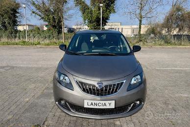 Lancia Y pari al nuovo con garanzia estesa