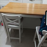 Isola Ikea completa di sgabelli 