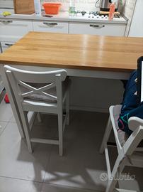 Isola Ikea completa di sgabelli 