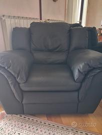 poltrona reclinabile pelle nera