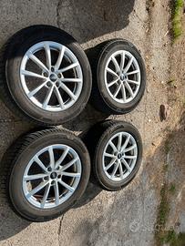 Cerchi con Pneumatici originali Audi 17 pollici