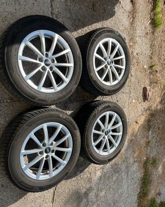 Cerchi con Pneumatici originali Audi 17 pollici